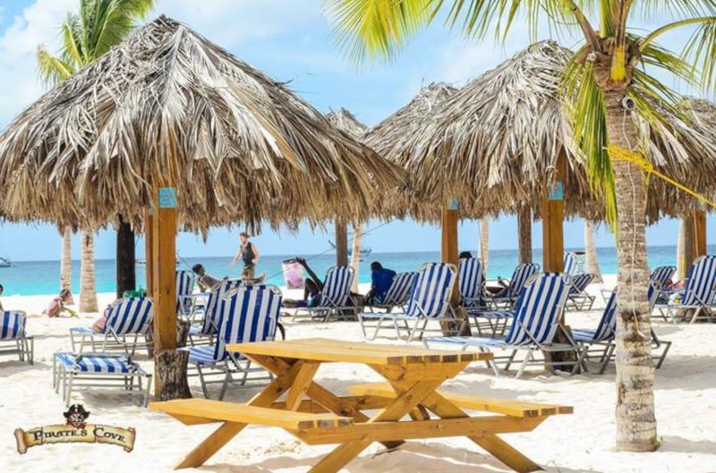 Barbados Beach Bars | Best Barbados Vacation Packages